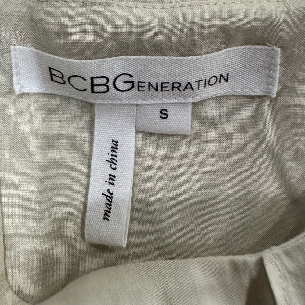 Bcbgeneration Ruffle/Layered Top, Euc! - image 5